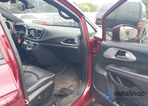 2020 Chrysler Pacifica Limited z USA, uszkodzony, nr VIN 2C4RC1GG1LR166559